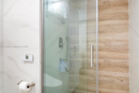 Copropriété à louer à Hallandale Beach, Floride: 2 chambres, 130.06 m2 № 2170101 - photo 22