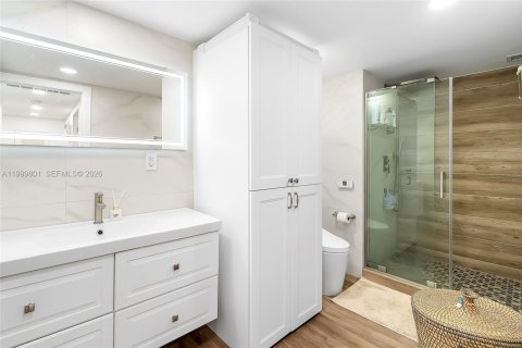 Copropriété à louer à Hallandale Beach, Floride: 2 chambres, 130.06 m2 № 2170101 - photo 21