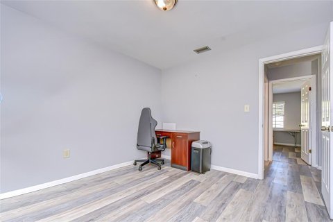 Commercial property in Valrico, Florida 214.7 sq.m. № 2142803 - photo 19