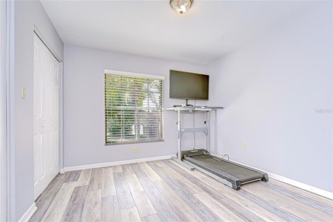 Commercial property in Valrico, Florida 214.7 sq.m. № 2142803 - photo 18