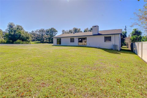 Commercial property in Valrico, Florida 214.7 sq.m. № 2142803 - photo 25