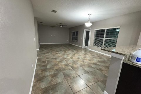 House in Kissimmee, Florida 4 bedrooms, 200.3 sq.m. № 1910304 - photo 19