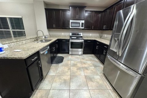 House in Kissimmee, Florida 4 bedrooms, 200.3 sq.m. № 1910304 - photo 21