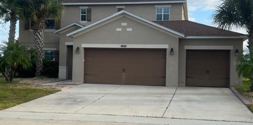 Casa en Kissimmee, Florida 4 dormitorios, 200.3 m2 № 1910304
