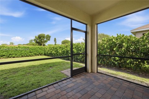 Villa ou maison à vendre à Lehigh Acres, Floride: 4 chambres, 169.83 m2 № 2294084 - photo 13