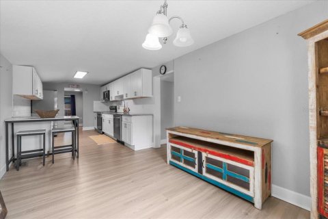 Casa en venta en Lake Wales, Florida, 3 dormitorios, 147.9 m2 № 1869179 - foto 15