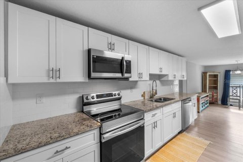 Casa en venta en Lake Wales, Florida, 3 dormitorios, 147.9 m2 № 1869179 - foto 11