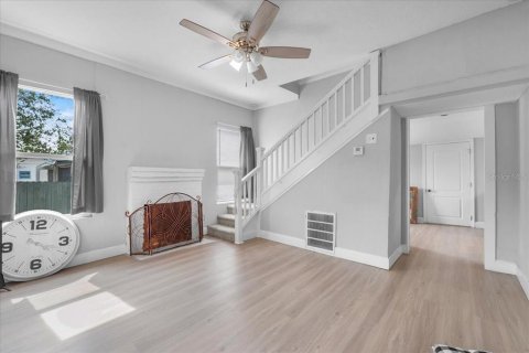 Casa en venta en Lake Wales, Florida, 3 dormitorios, 147.9 m2 № 1869179 - foto 9