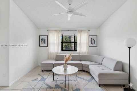 Condominio en venta en Hollywood, Florida, 1 dormitorio, 78.13 m2 № 1946339 - foto 6