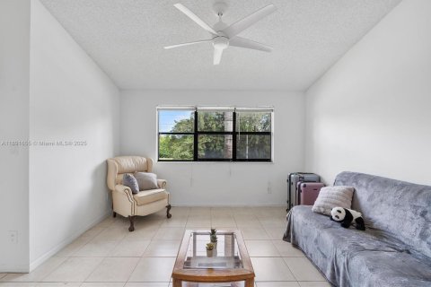 Condominio en venta en Hollywood, Florida, 1 dormitorio, 78.13 m2 № 1946339 - foto 5