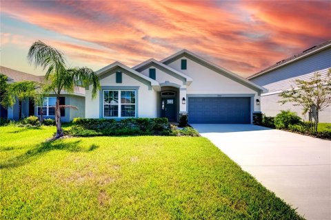House in Parrish, Florida 3 bedrooms, 159.79 sq.m. № 1849508 - photo 1