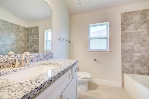 House in Parrish, Florida 3 bedrooms, 159.79 sq.m. № 1849508 - photo 17