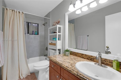 Casa en venta en Miami, Florida, 4 dormitorios, 215.9 m2 № 2056823 - foto 14