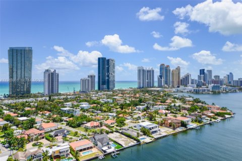 Condo in Aventura, Florida, 4 bedrooms  № 2032040 - photo 26
