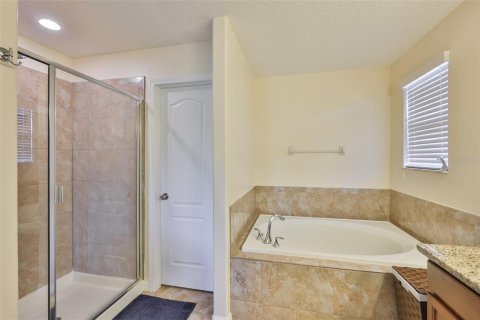 House in Riverview, Florida 4 bedrooms, 231.33 sq.m. № 1909252 - photo 30