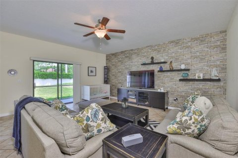 Casa en venta en Riverview, Florida, 4 dormitorios, 231.33 m2 № 1909252 - foto 14