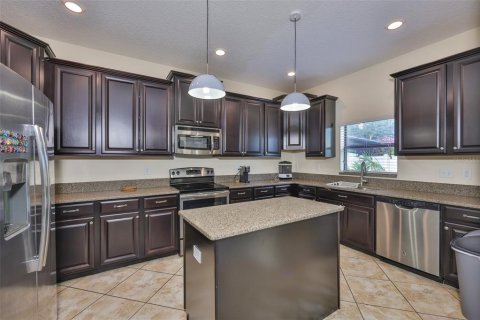 Casa en venta en Riverview, Florida, 4 dormitorios, 231.33 m2 № 1909252 - foto 2