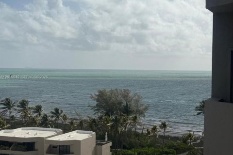 Купить кондоминиум в Ки-Бискейн, Флорида 1 спальня, 101.17м2, № 2067636 - фото 3