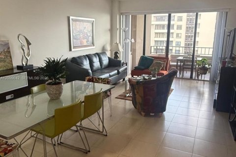 Купить кондоминиум в Ки-Бискейн, Флорида 1 спальня, 101.17м2, № 2067636 - фото 8