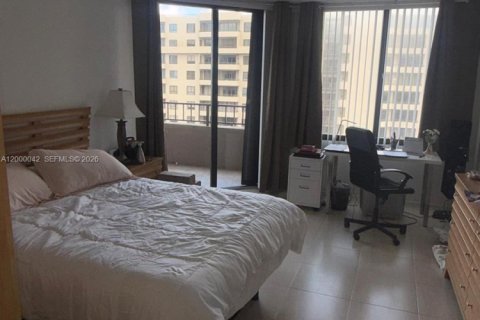 Купить кондоминиум в Ки-Бискейн, Флорида 1 спальня, 101.17м2, № 2067636 - фото 17