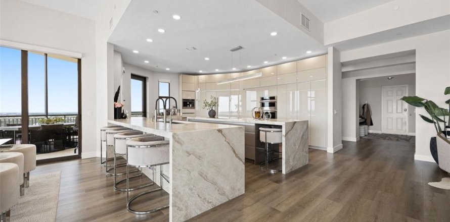 Condominio en Fort Myers, Florida, 4 dormitorios  № 2306280