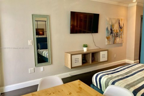 Condo in Miami Beach, Florida  № 1953217 - photo 6