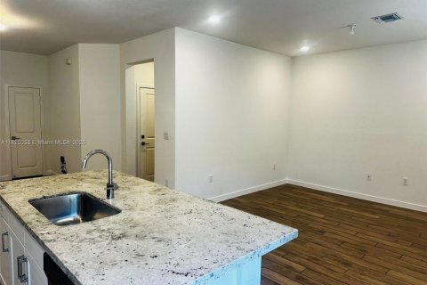 Townhouse in Homestead, Florida 3 bedrooms, 151.24 sq.m. № 1797671 - photo 21