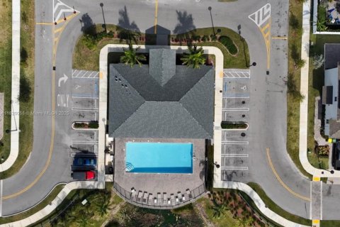 Townhouse in Homestead, Florida 3 bedrooms, 151.24 sq.m. № 1797671 - photo 3