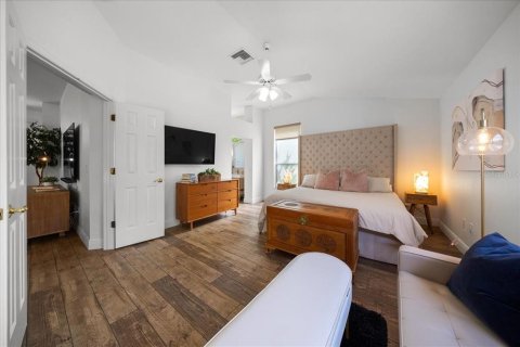 House in The Villages, Florida 2 bedrooms, 141.4 sq.m. № 2227467 - photo 24