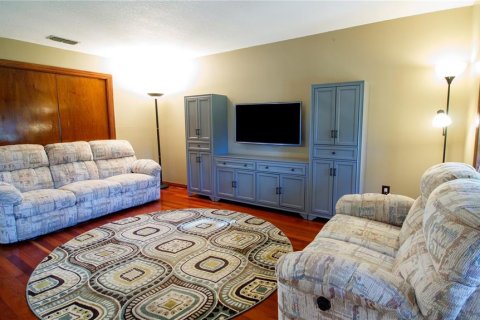 Villa ou maison à vendre à New Port Richey, Floride: 4 chambres, 314.75 m2 № 1915579 - photo 8