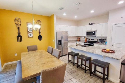 House in Davenport, Florida 4 bedrooms, 148.64 sq.m. № 1719204 - photo 8