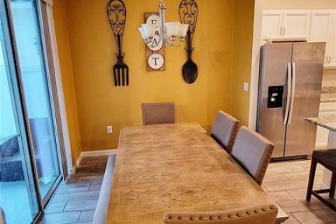 House in Davenport, Florida 4 bedrooms, 148.64 sq.m. № 1719204 - photo 5