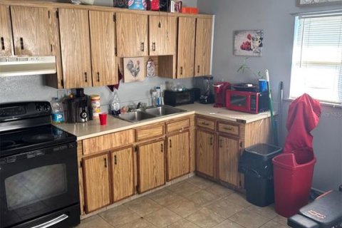House in Bartow, Florida 2 bedrooms, 75.81 sq.m. № 1916051 - photo 8