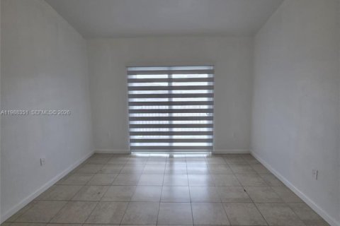 Condo in Homestead, Florida, 3 bedrooms № 2244432 - photo 4