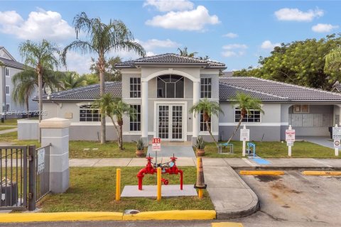 Condo in Homestead, Florida, 3 bedrooms № 2244432 - photo 23