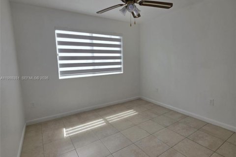 Condo in Homestead, Florida, 3 bedrooms № 2244432 - photo 12