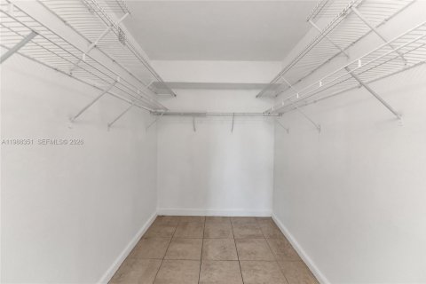 Condo in Homestead, Florida, 3 bedrooms № 2244432 - photo 20