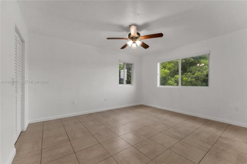 Condo in Homestead, Florida, 3 bedrooms № 2244432 - photo 17