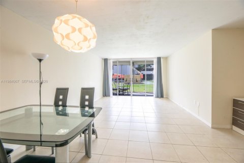 Купить кондоминиум в Майами, Флорида 1 спальня, 96.25м2, № 2048583 - фото 7