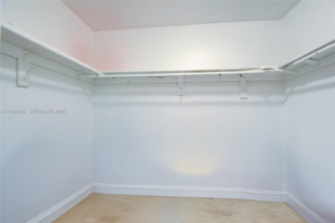 Купить кондоминиум в Майами, Флорида 1 спальня, 96.25м2, № 2048583 - фото 24