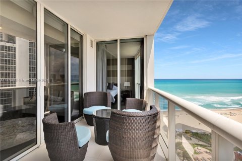 Copropriété à louer à Sunny Isles Beach, Floride: 3 chambres, 133.22 m2 № 1788880 - photo 22