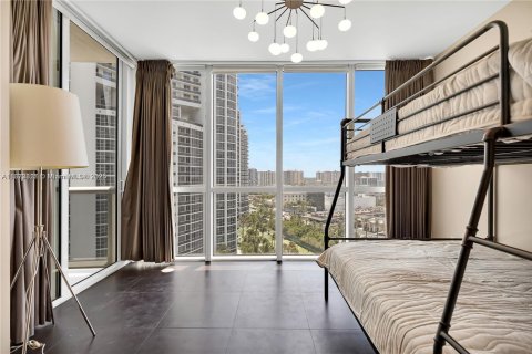 Copropriété à louer à Sunny Isles Beach, Floride: 3 chambres, 133.22 m2 № 1788880 - photo 5