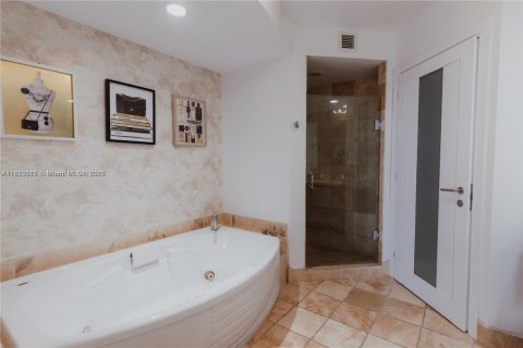 Copropriété à louer à Sunny Isles Beach, Floride: 3 chambres, 133.22 m2 № 1788880 - photo 25