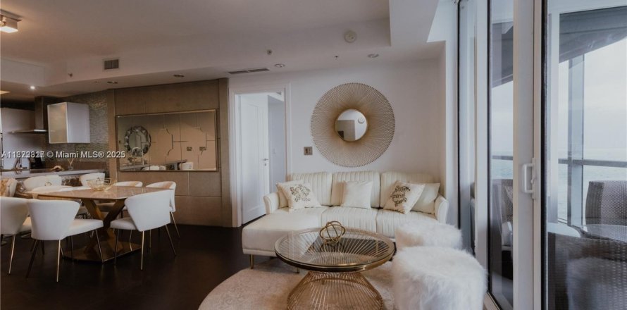 Condo à Sunny Isles Beach, Floride, 3 chambres № 1788880