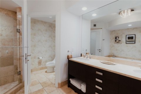 Copropriété à louer à Sunny Isles Beach, Floride: 3 chambres, 133.22 m2 № 1788880 - photo 24