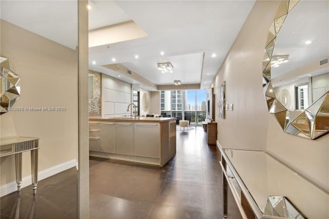 Copropriété à louer à Sunny Isles Beach, Floride: 3 chambres, 133.22 m2 № 1788880 - photo 12