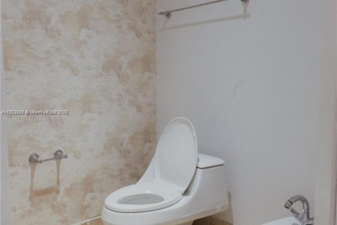 Copropriété à louer à Sunny Isles Beach, Floride: 3 chambres, 133.22 m2 № 1788880 - photo 23