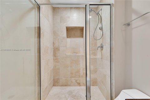 Copropriété à louer à Sunny Isles Beach, Floride: 3 chambres, 133.22 m2 № 1788880 - photo 10