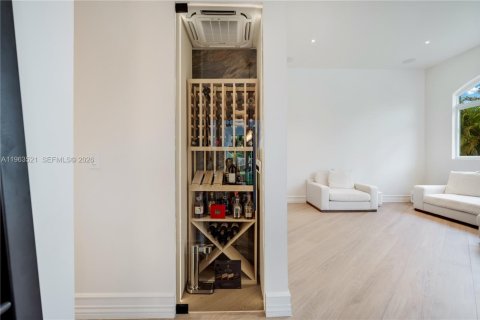 Купить виллу или дом в Пальметто-Бей, Флорида 5 спален, 251.21м2, № 2026719 - фото 24