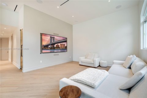 Купить виллу или дом в Пальметто-Бей, Флорида 5 спален, 251.21м2, № 2026719 - фото 23